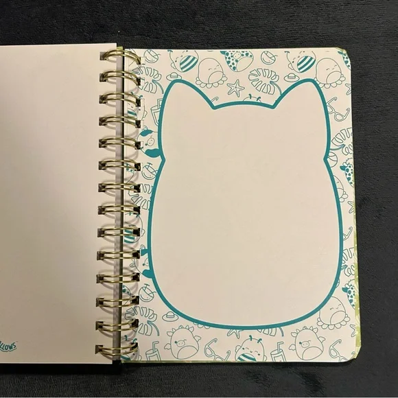 Squishmallows - Dream, Draw, & Design Book - Tropical Cover with Wendy the Frog - Picture 8 of 8